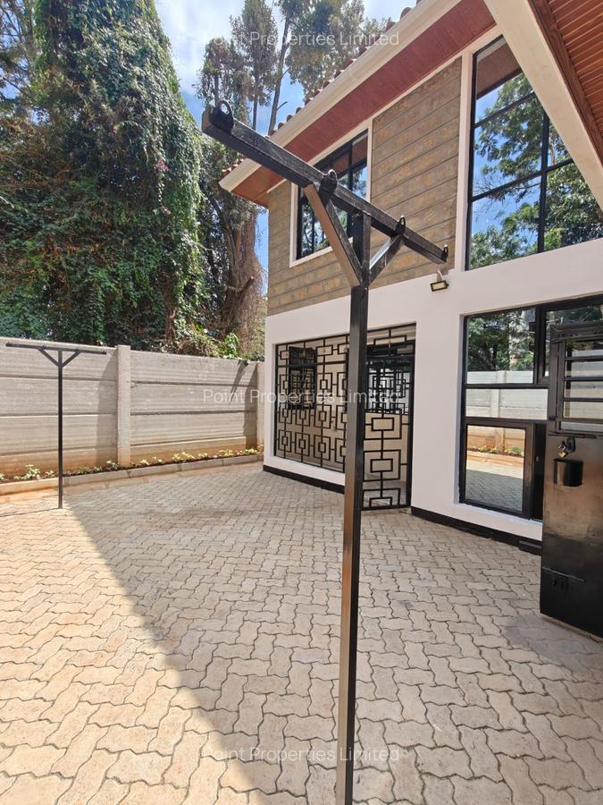 4 Bed Townhouse with En Suite in Karen - 2