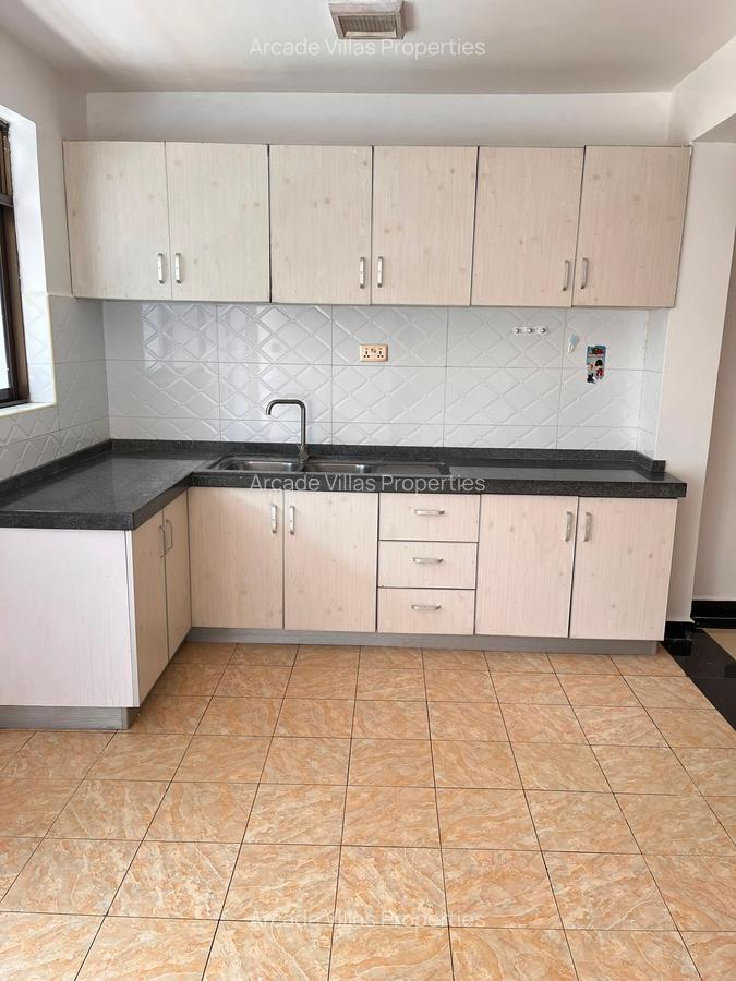 2 Bed Apartment with Borehole in Kilimani - 3