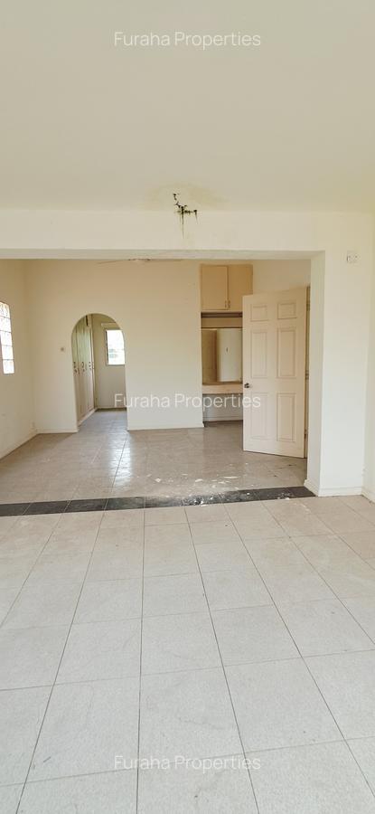 4 Bed House with En Suite at Nyali - 14