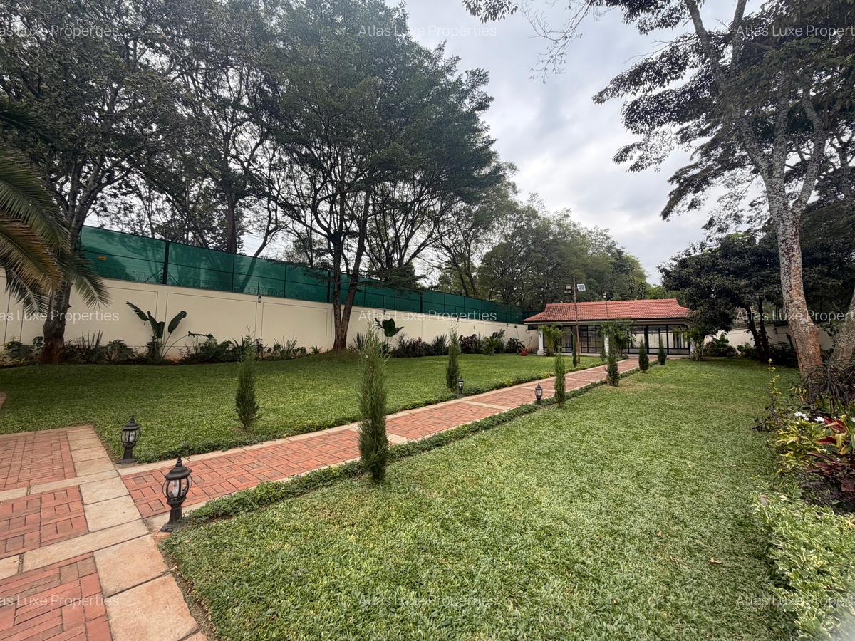 5 Bed House with En Suite at Old Runda - 13