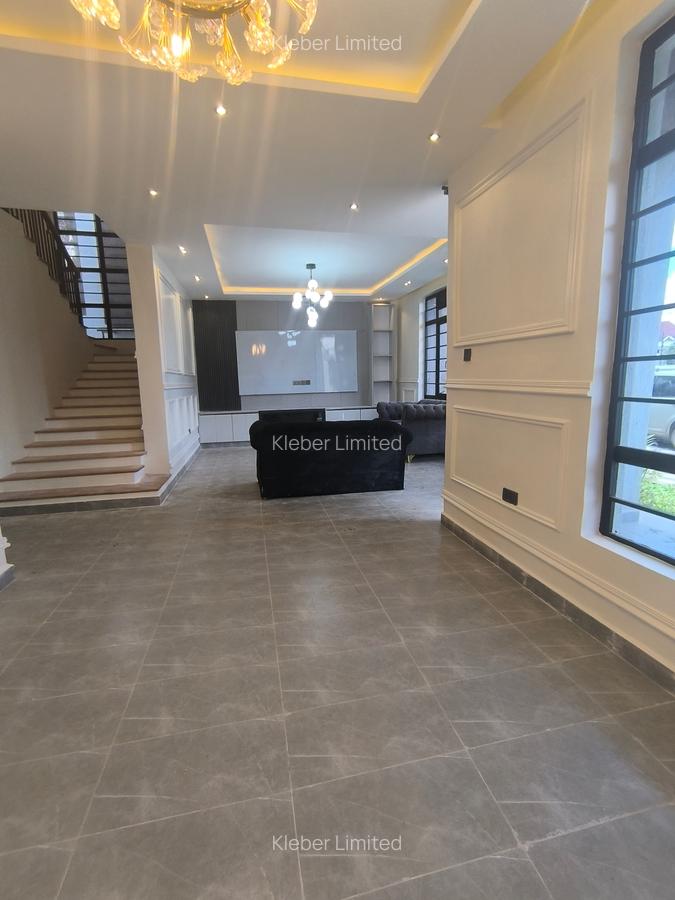 4 Bed House with En Suite at Membley - 3