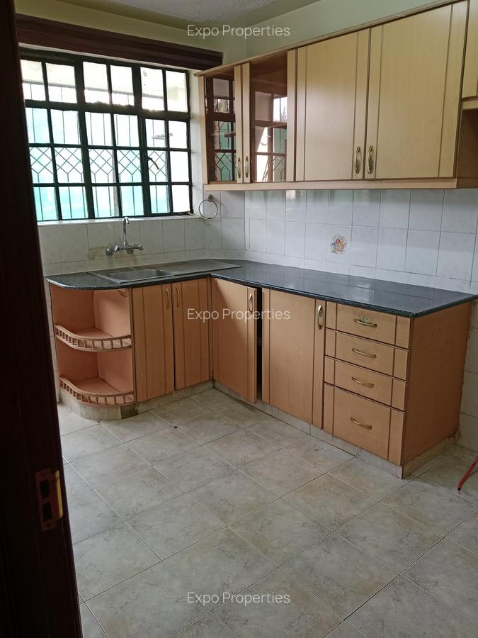 3 Bed Apartment with En Suite at Garden Estate - 11