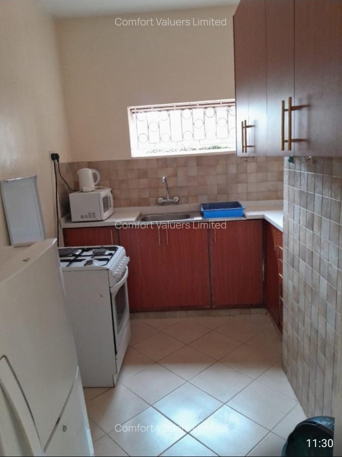 Serviced 1 Bed Apartment with En Suite at Lavington - 12