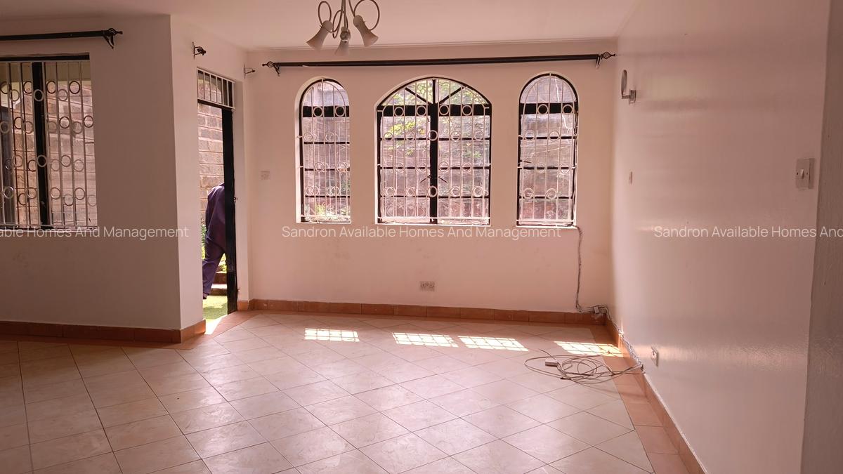 4 Bed Townhouse with En Suite in Waiyaki Way - 12
