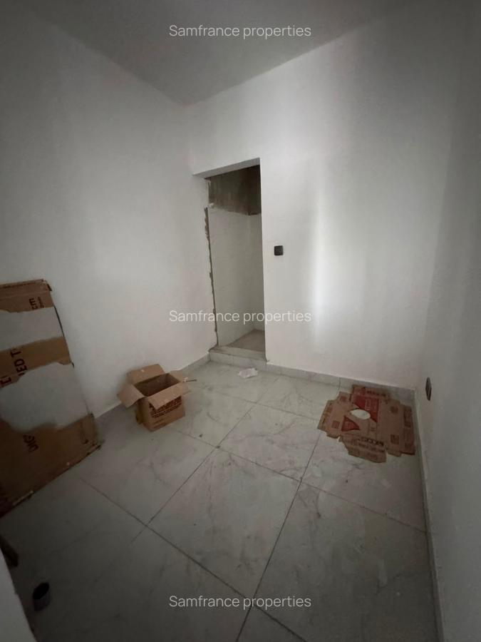 Serviced 3 Bed Apartment with Swimming Pool at Beach Road - 9