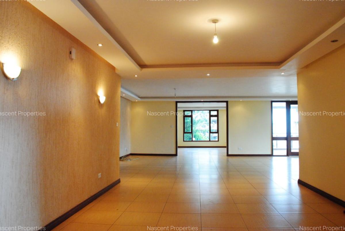 3 Bed Apartment with En Suite in Riverside - 10