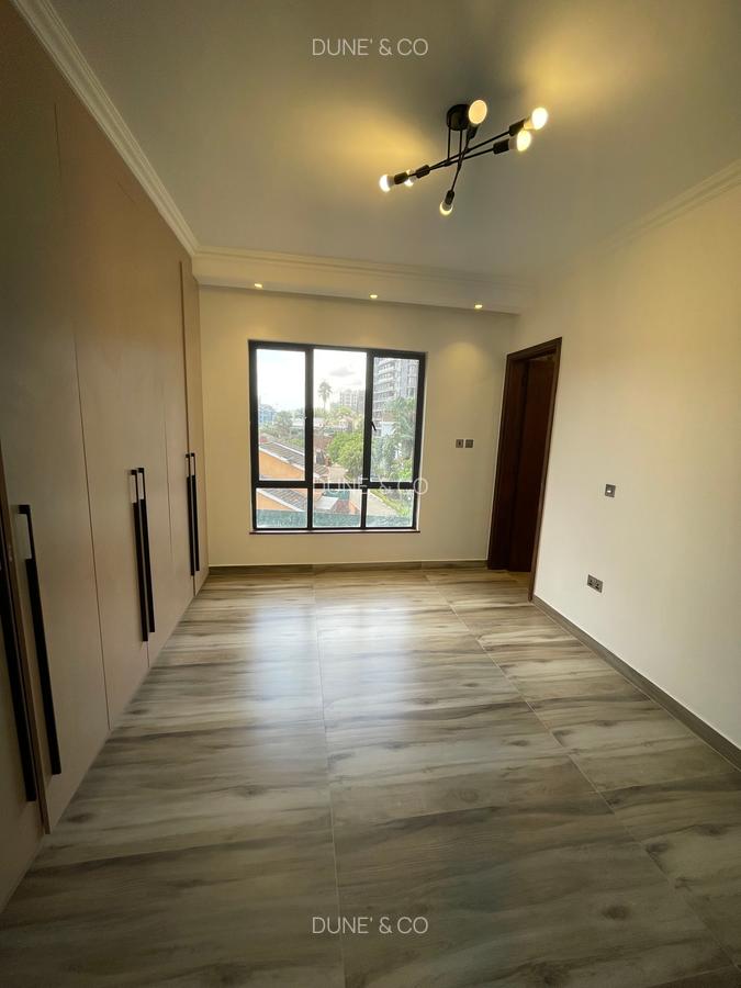 2 Bed Apartment with En Suite in Westlands Area - 14