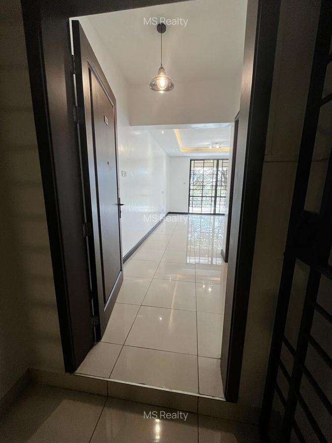 3 Bed Apartment with En Suite in General Mathenge - 10