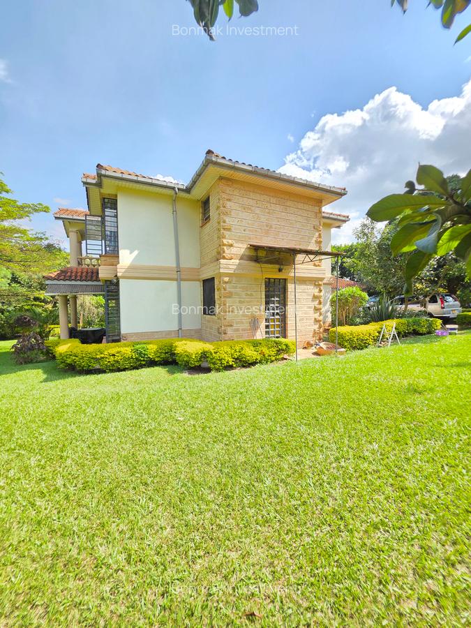 4 Bed Townhouse with En Suite at Rossylin Heights - 1