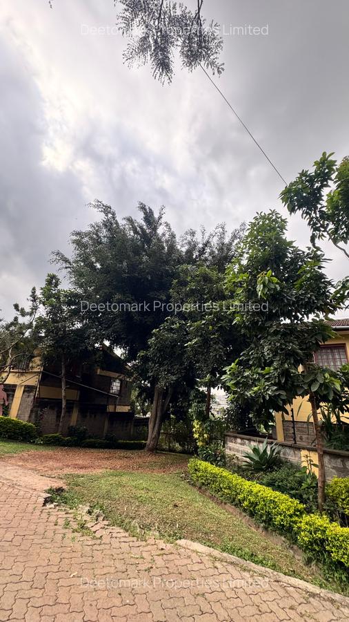 5 Bed Townhouse with En Suite at Langata - 3