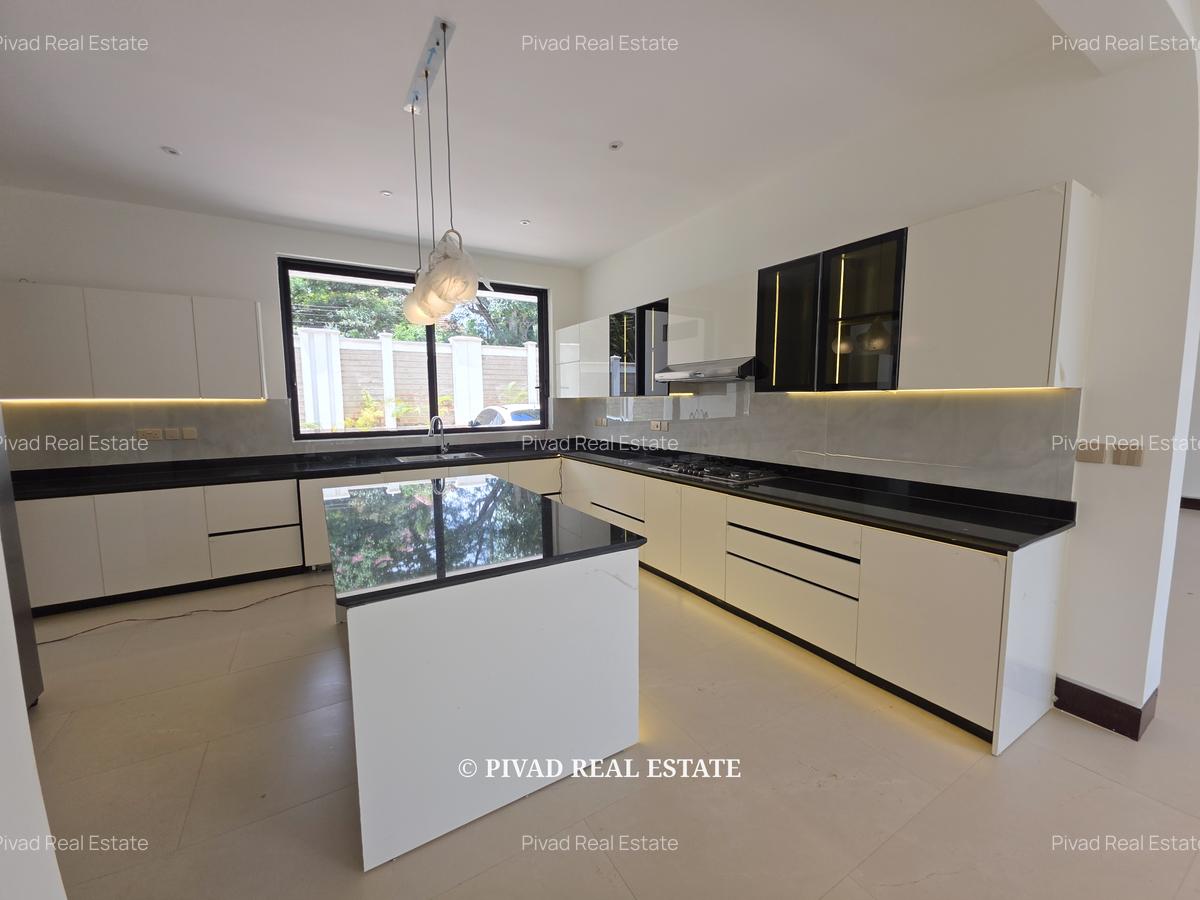 5 Bed Townhouse with Garden at Peponi Road - 15