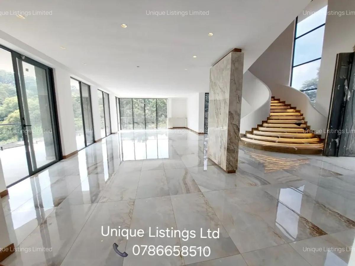 5 Bed House with En Suite in Nyari - 8
