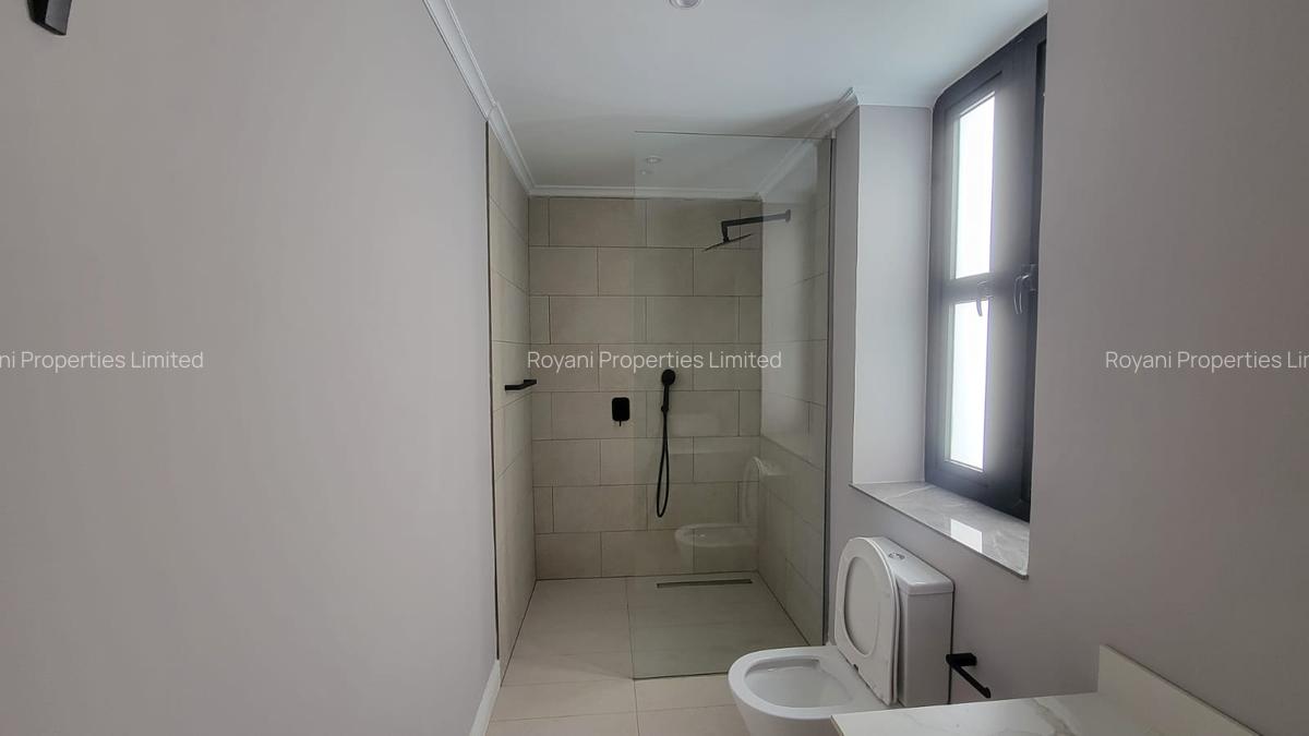 4 Bed Townhouse with En Suite in Kiambu Road - 10