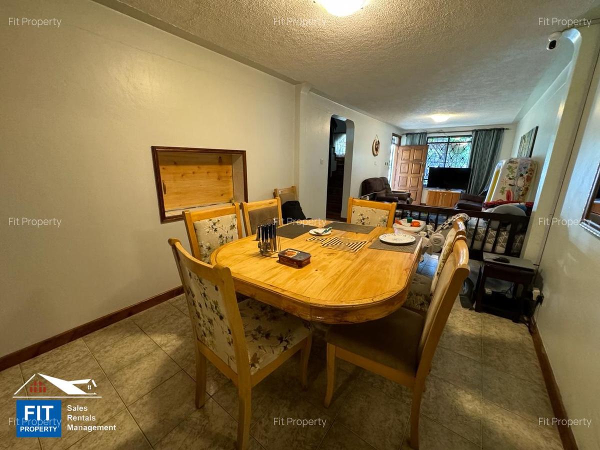 4 Bed House in Parklands - 3