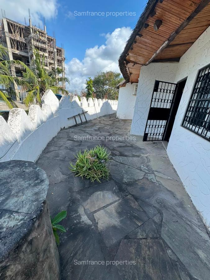 Serviced 4 Bed Apartment with En Suite at Nyali Shell - 2