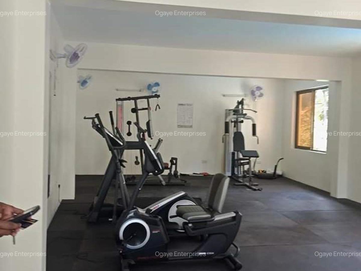 3 Bed Apartment with En Suite at 801181 - 13
