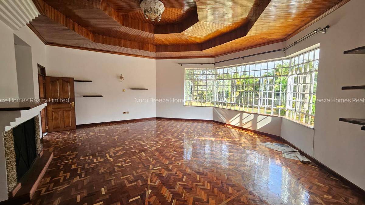 5 Bed House with En Suite in Runda - 4