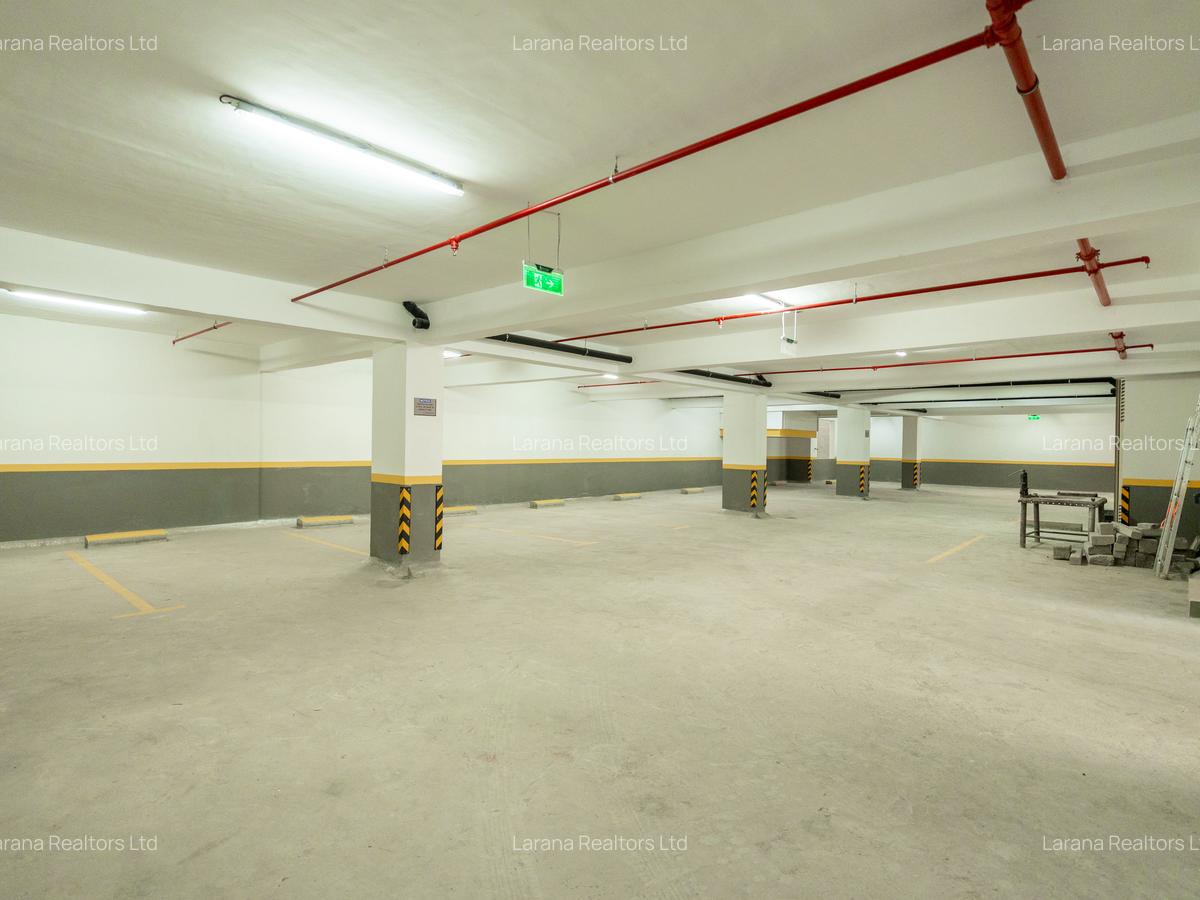 7,000 ft² Office with Backup Generator at George Padmore Rd - 17