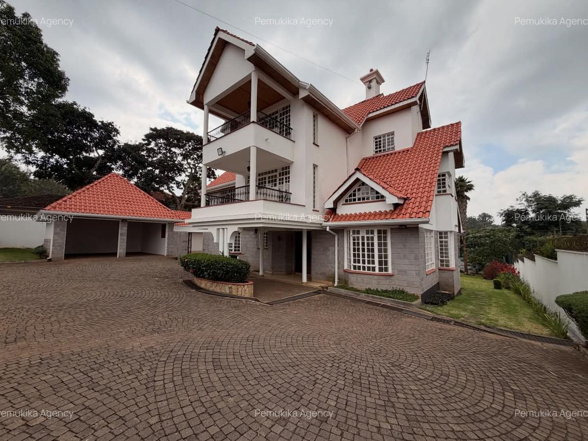5 Bed Townhouse with En Suite in Runda - 12
