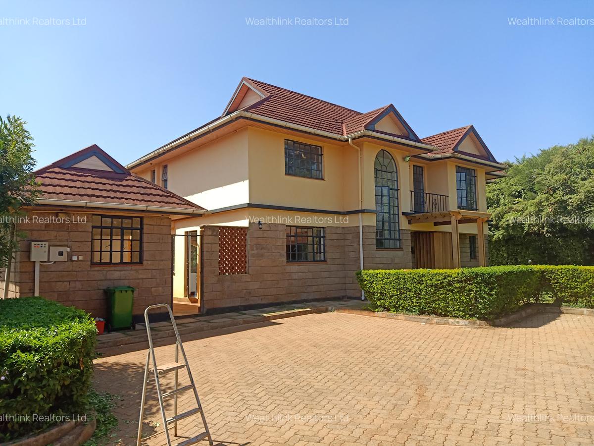 4 Bed Townhouse with En Suite at Runda - 1