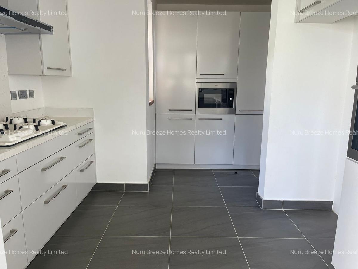 5 Bed Townhouse with En Suite in Karen - 17