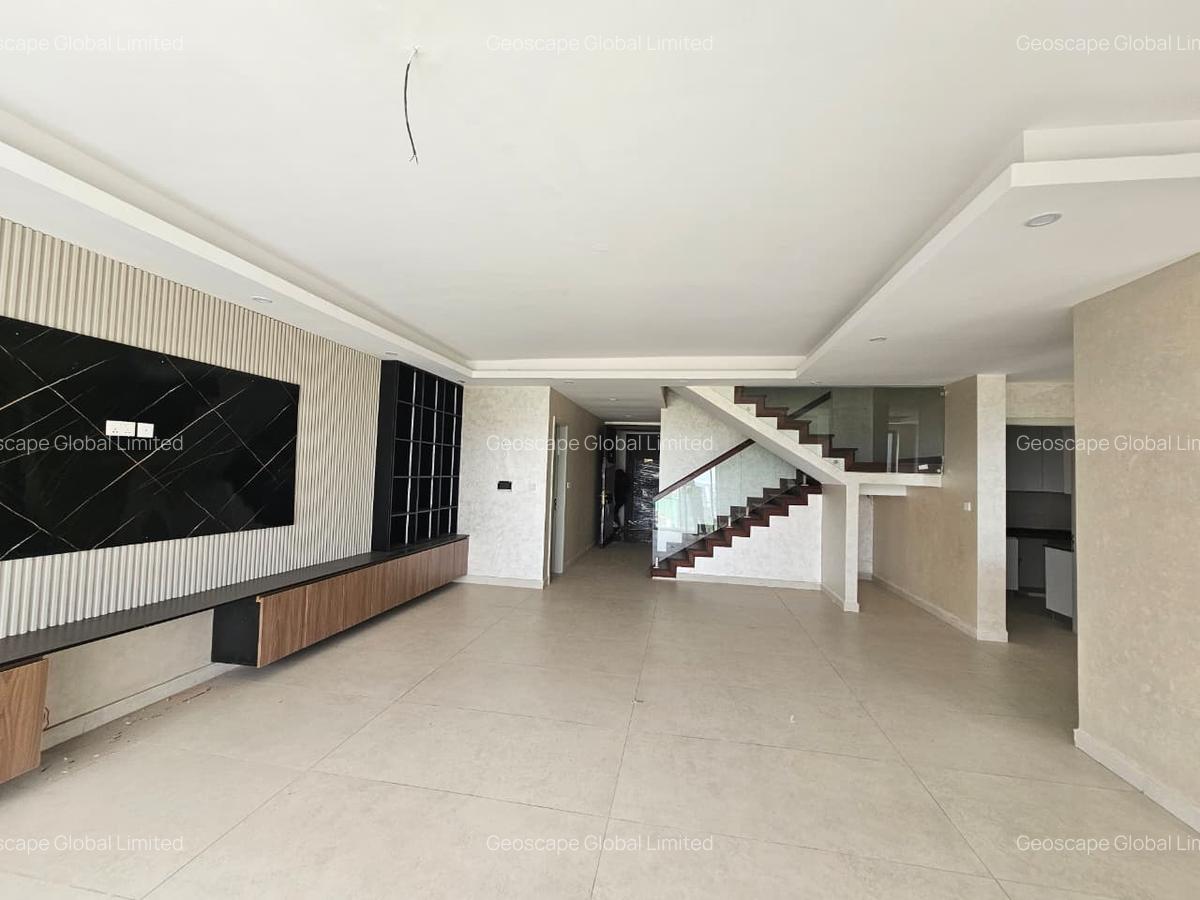 4 Bed Apartment with En Suite in Westlands Area - 2