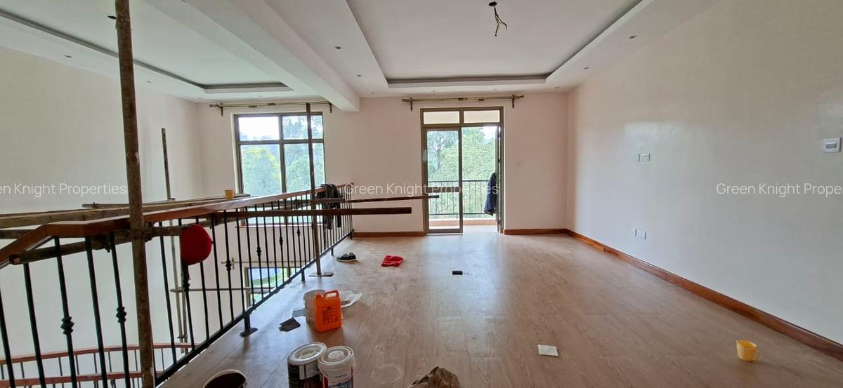 4 Bed House with En Suite in Nyari - 9