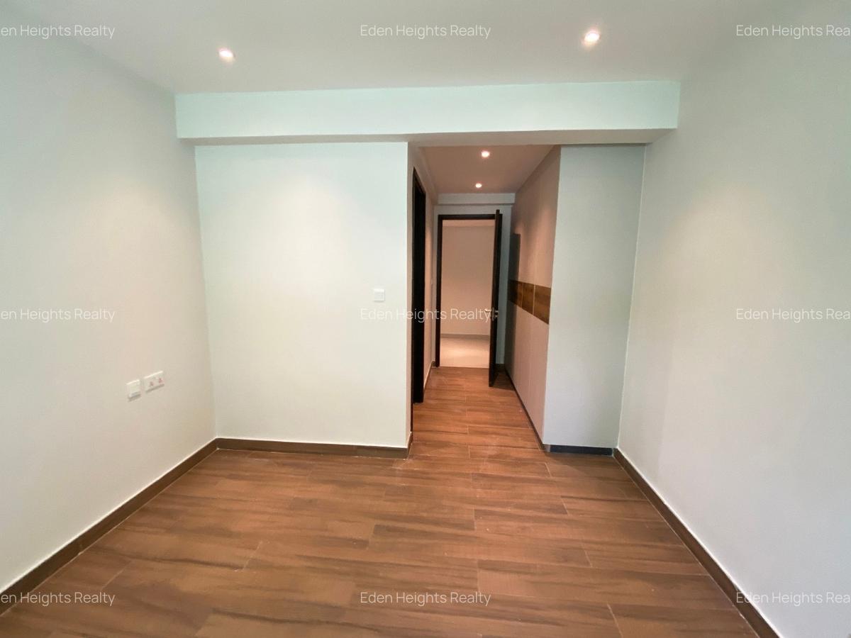 2 Bed Apartment with En Suite in General Mathenge - 9