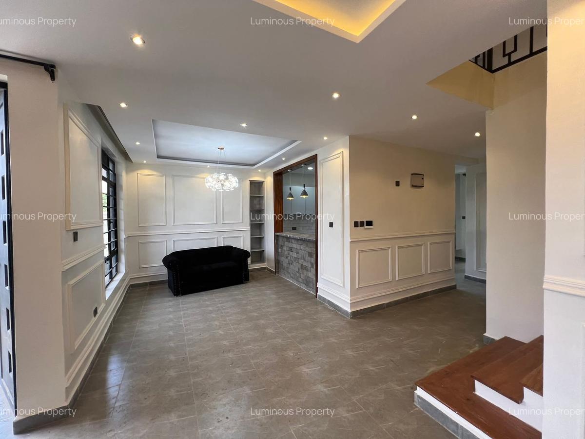 4 Bed House with En Suite at Membley - 3