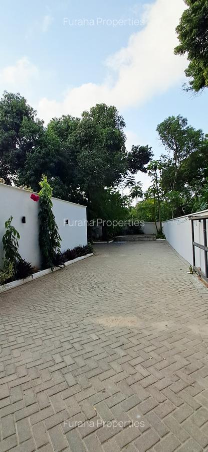 4 Bed Villa with En Suite at Kilifi Bofa - 8