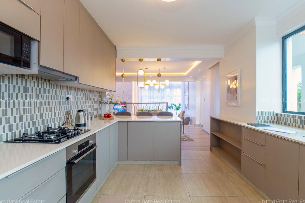 4 Bed Townhouse with En Suite at Brookview - 3