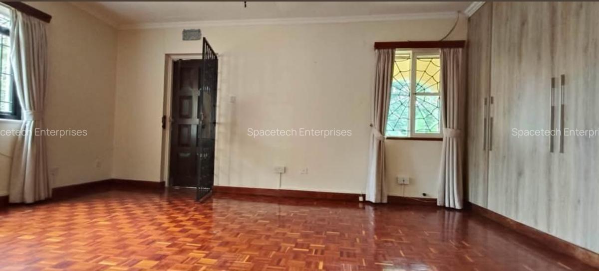 5 Bed House with Staff Quarters in Nyari - 16