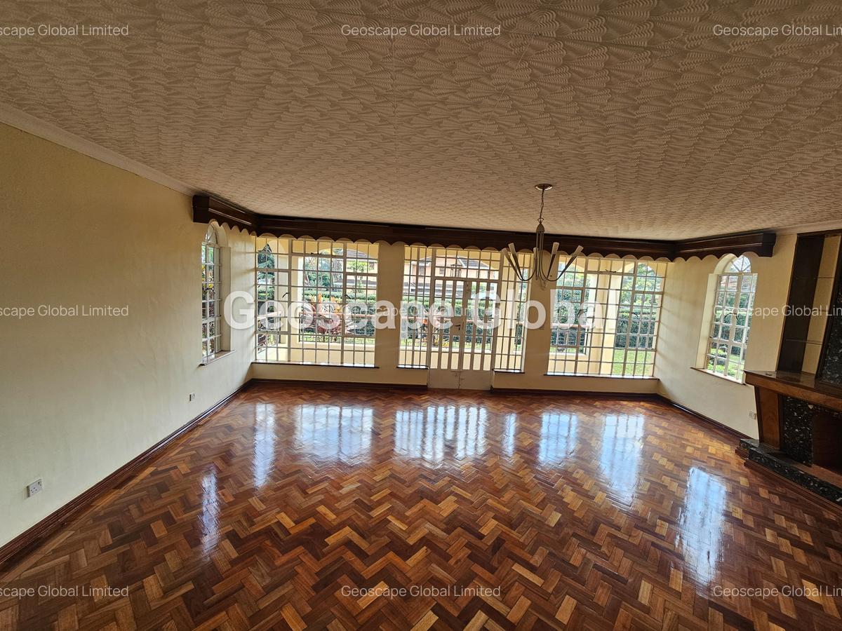 5 Bed House with En Suite in Runda - 5