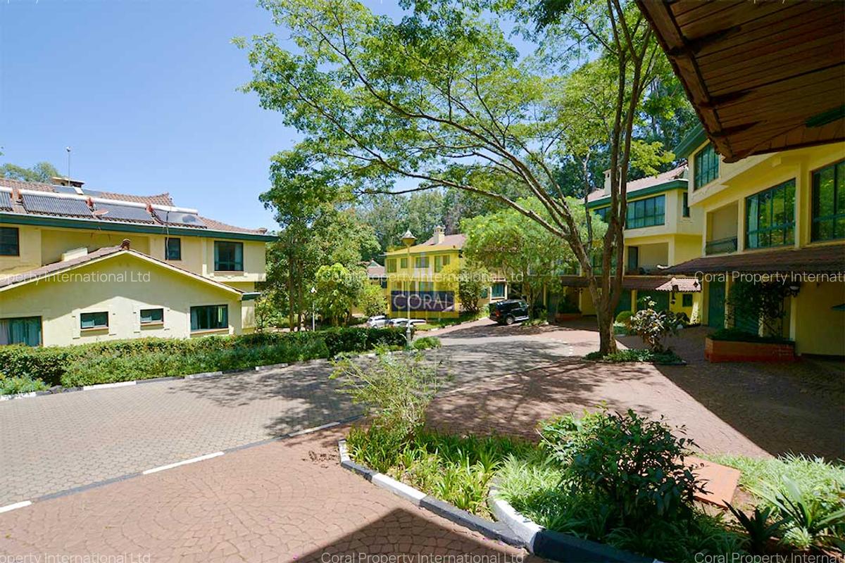4 Bed Townhouse with En Suite in Westlands Area - 2
