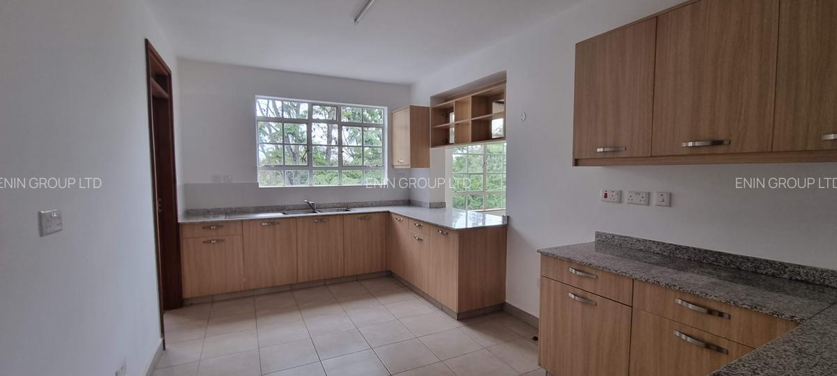 Serviced 3 Bed Apartment with En Suite at Valley Arcade - 5