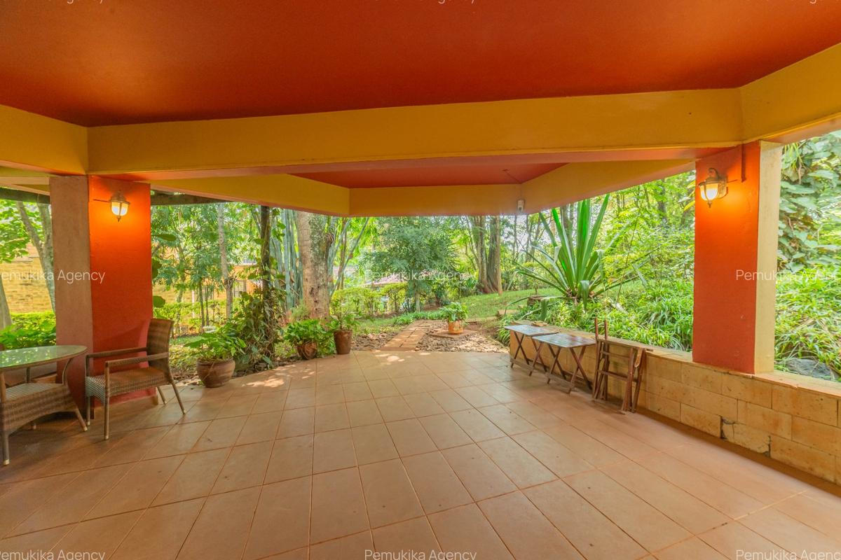 4 Bed Villa with En Suite at Tate Close - 11