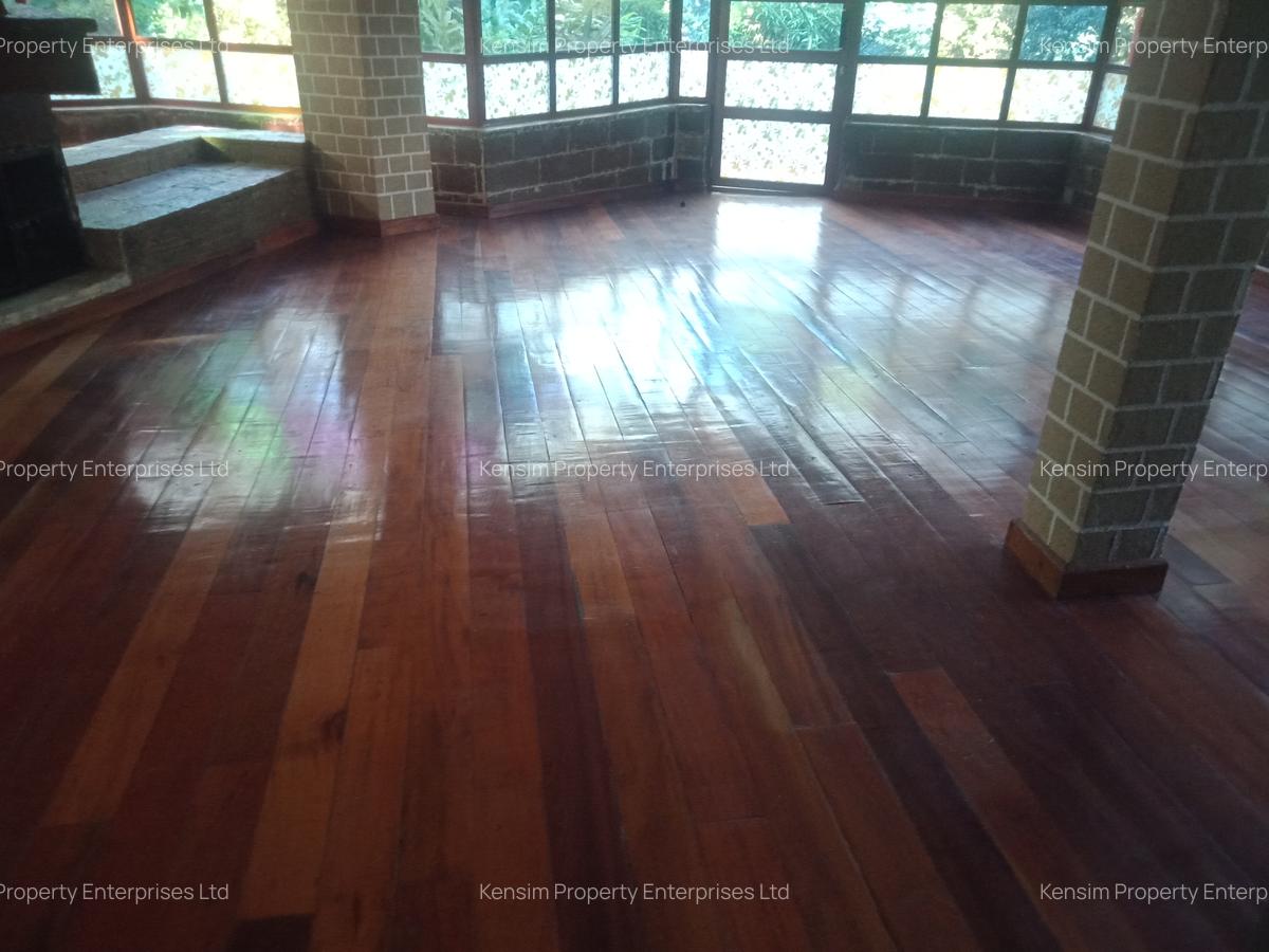 5 Bed Townhouse with En Suite in Kitisuru - 18