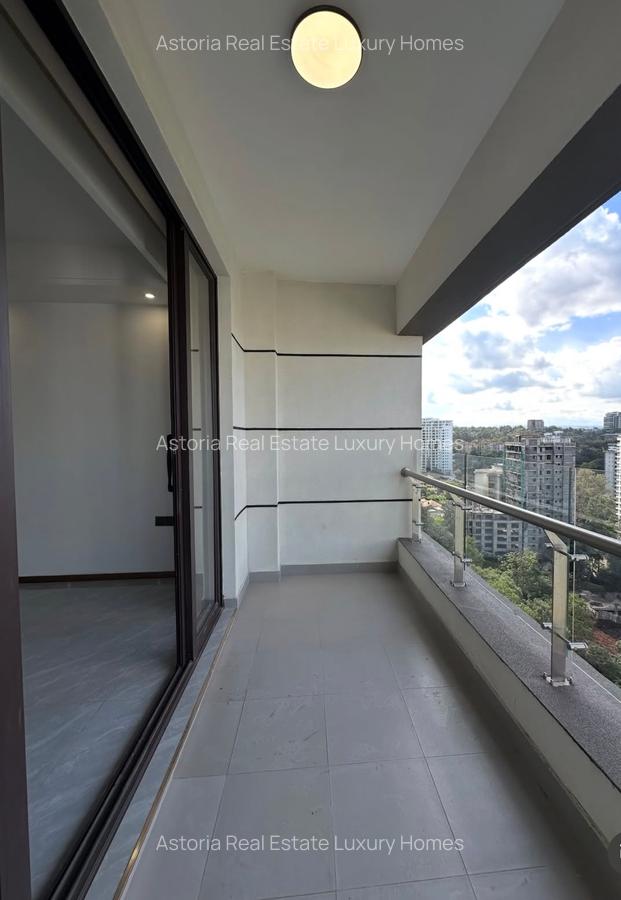 3 Bed Apartment with En Suite in Lavington - 2