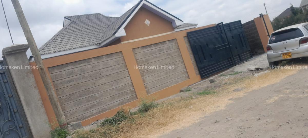 3 Bed House with En Suite at Utumish Court 1 - 2