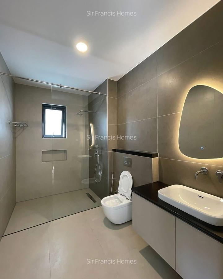 4 Bed Townhouse with En Suite at Langata - 5