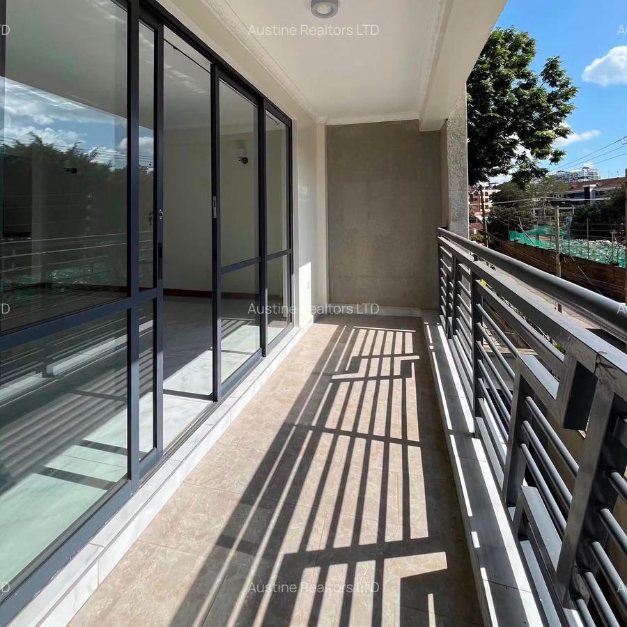 2 Bed Apartment with En Suite at School Lane - 12