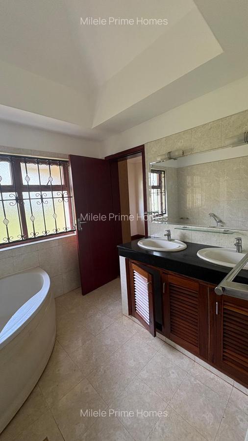 5 Bed Villa with En Suite at Mimosa - 4