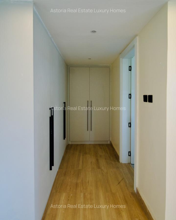 4 Bed Apartment with En Suite at 2026-430 - 8