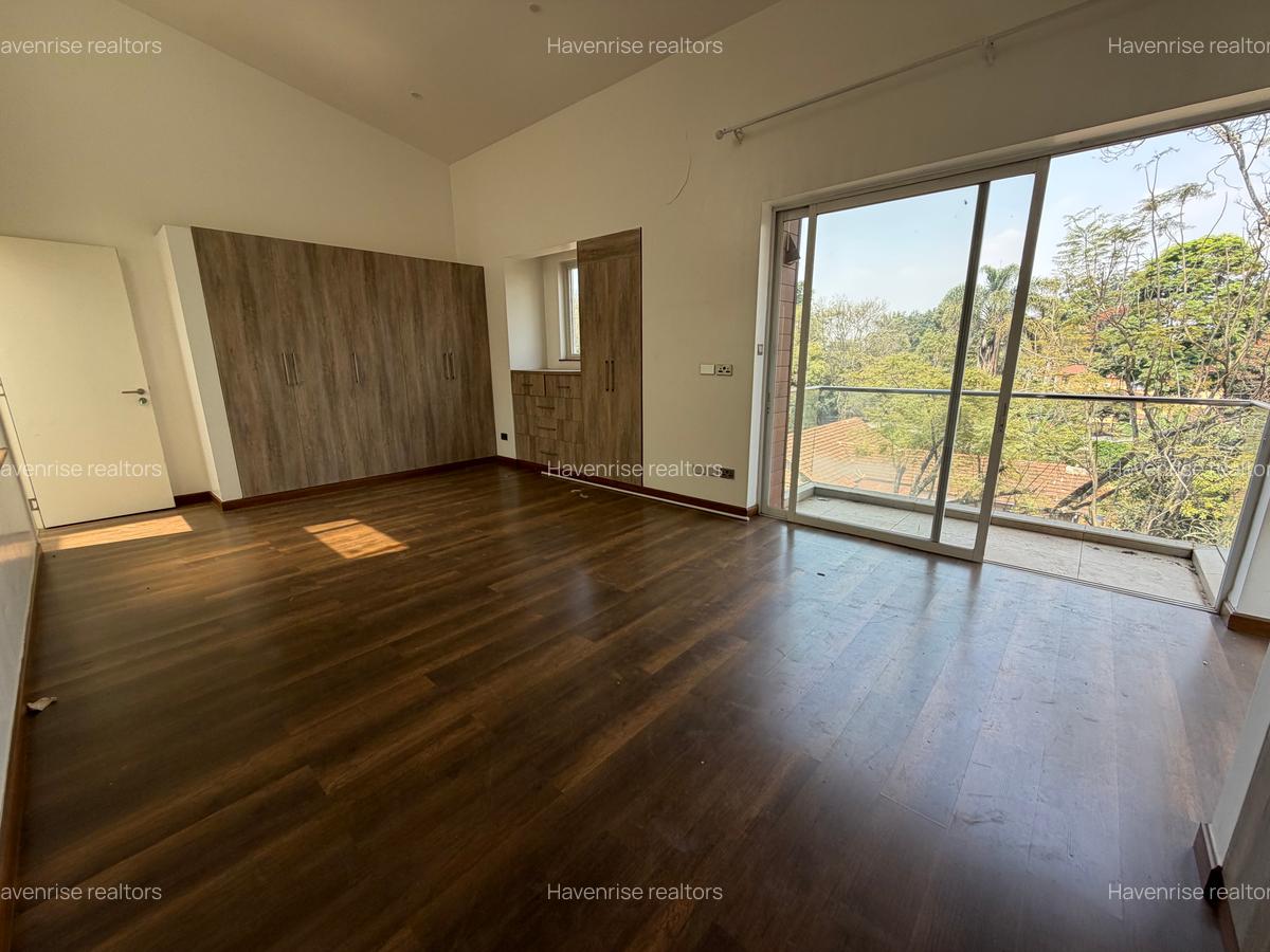 4 Bed Townhouse at Lavington - 13