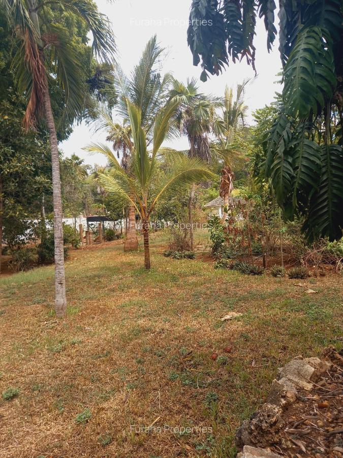 2 ac Land in Nyali Area - 2