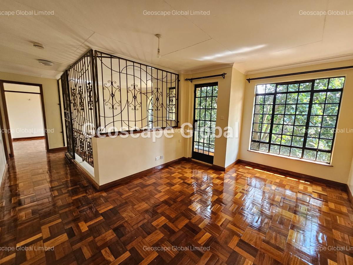 4 Bed House with En Suite in Runda - 11