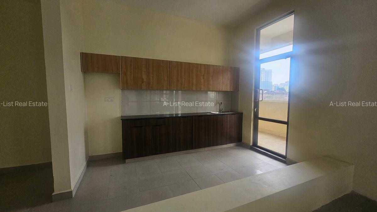 1,400 ft² Office with Backup Generator at Chania Avenue - 5