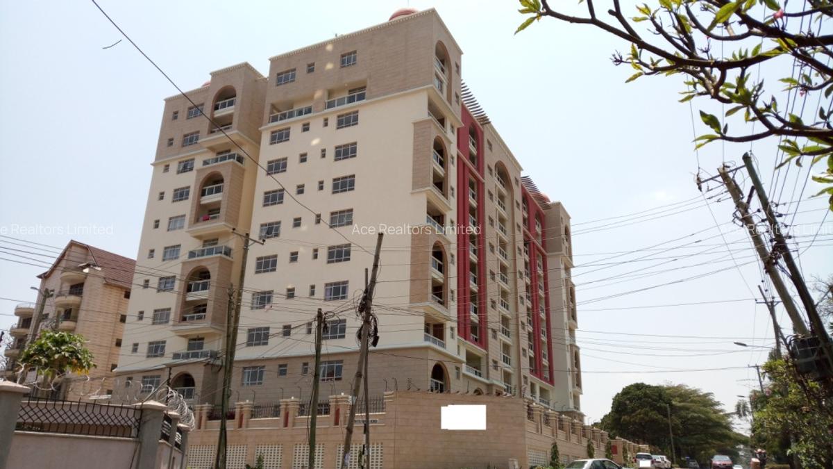 3 Bed Apartment with En Suite at Parklands - 1
