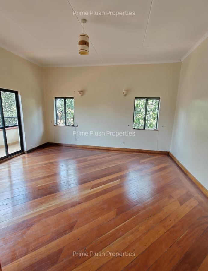4 Bed House with En Suite in Karen - 4