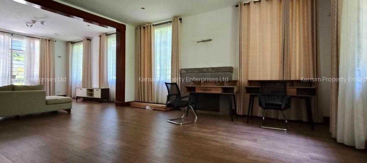 5 Bed Townhouse with En Suite in Rosslyn - 3
